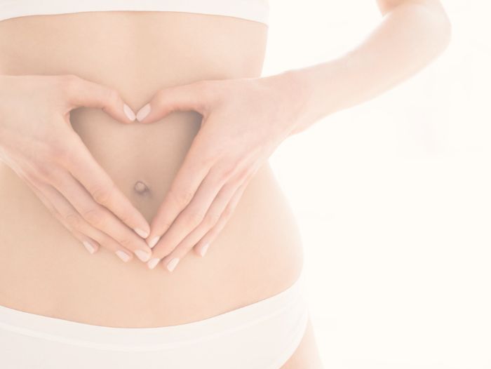ivonne-adams-de-zonulin-imstuhl-erhoeht1 Zonulin im Stuhl - Bauch einer Frau